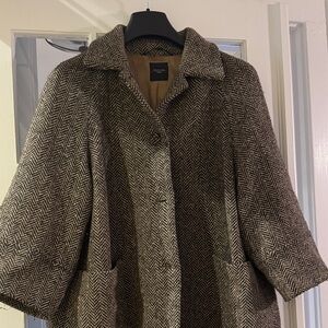 Weekend Max Mara Herringbone jacket in Black and Cream